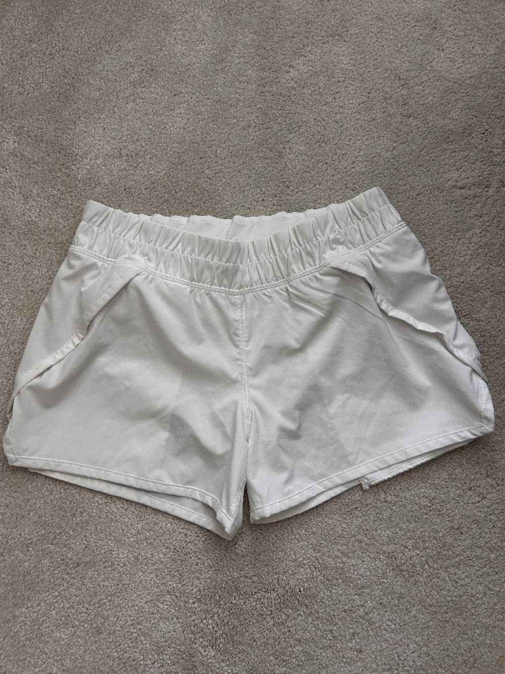 Ivivva by Lululemon size 12 white shorts LIKE NEW